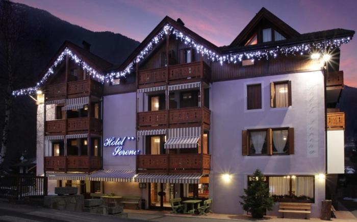 Hotel Serena Dimaro Buitenkant foto